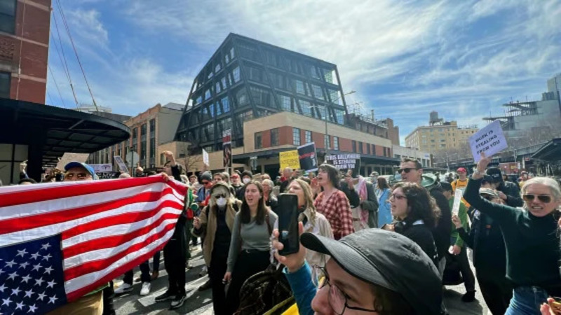 US Protests in Tesla Showrooms and Attack on SpaceX: Who is the Current US President? Donald Trump or Elon Musk?